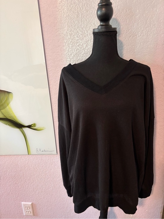 Tops - New shirt size medium
